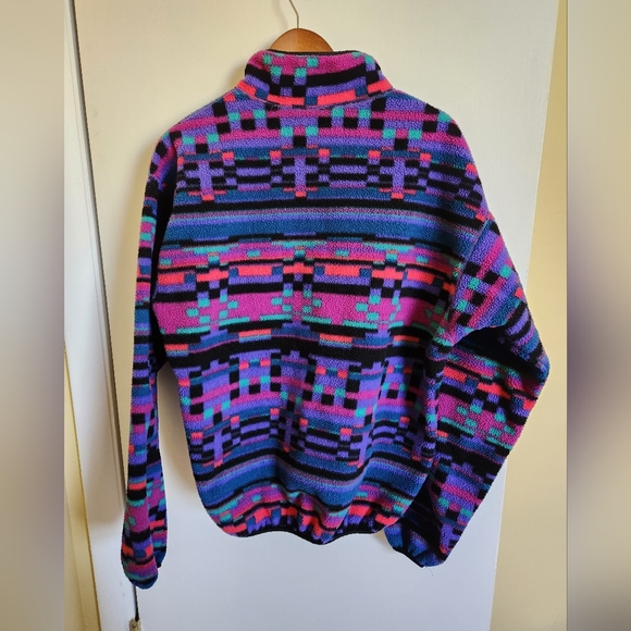 Colorful Patterned Pullover Sweater - Picture 7 of 8
